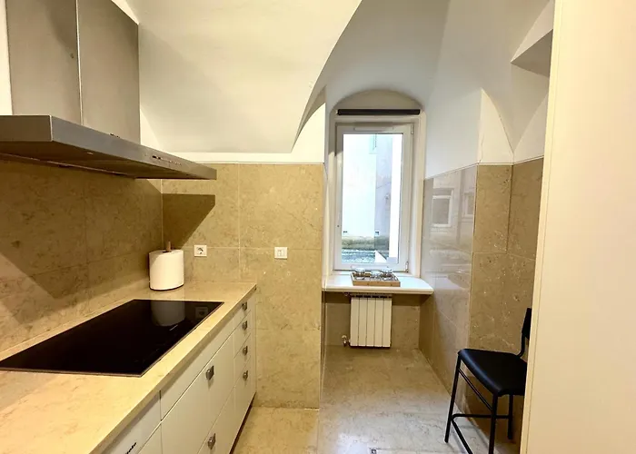 Pansiyon Estacao Santa Apolonia